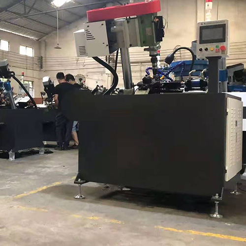 双伺服自动攻丝机