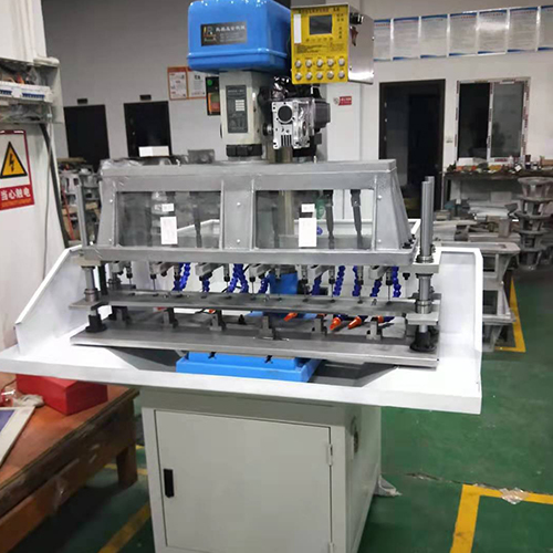 多轴伺服钻孔攻牙一体机