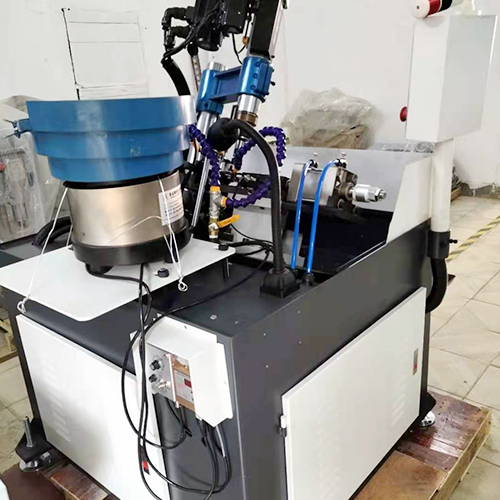 卧式双伺服全自动攻牙机,全自动上下料攻牙机,智能高速攻牙机